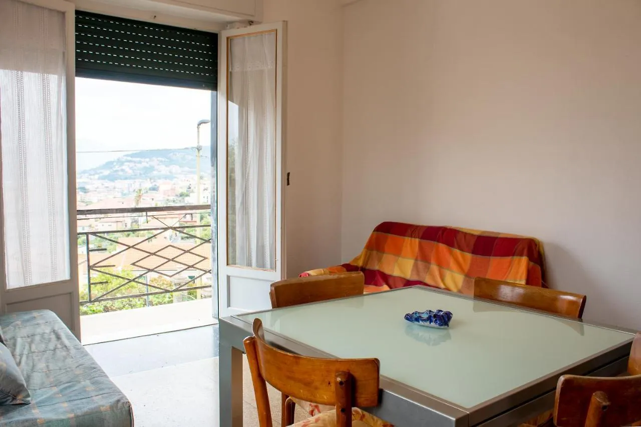 Appartamento Posto Auto E Vista Magnifica Relax A 900 Metri Dal Mare Borgio Verezzi 0*,  Italia