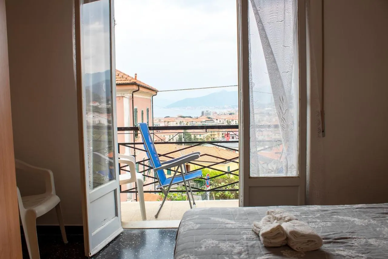 Appartamento Posto Auto E Vista Magnifica Relax A 900 Metri Dal Mare Borgio Verezzi
